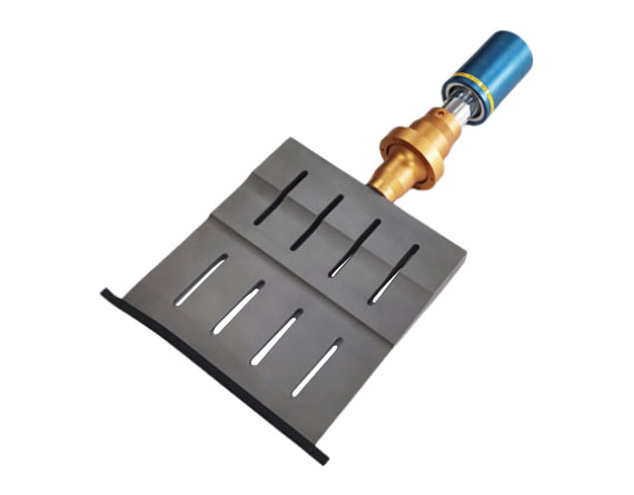 Automatic Ultrasonic Cheesecake Slicer thumbnail 3